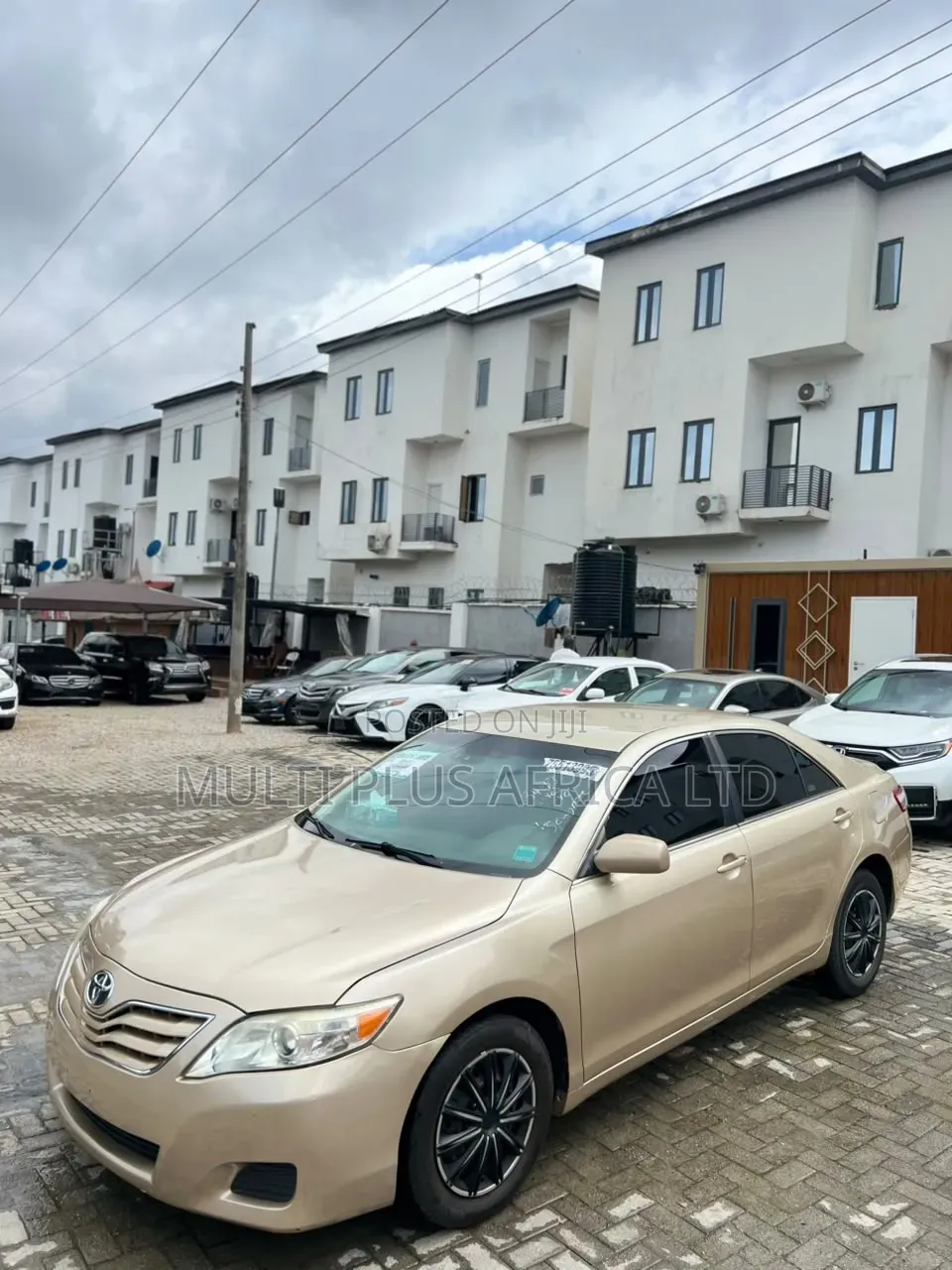 Toyota Camry SE 4dr Sedan (2.4L 4cyl 5A) 2009 Gold