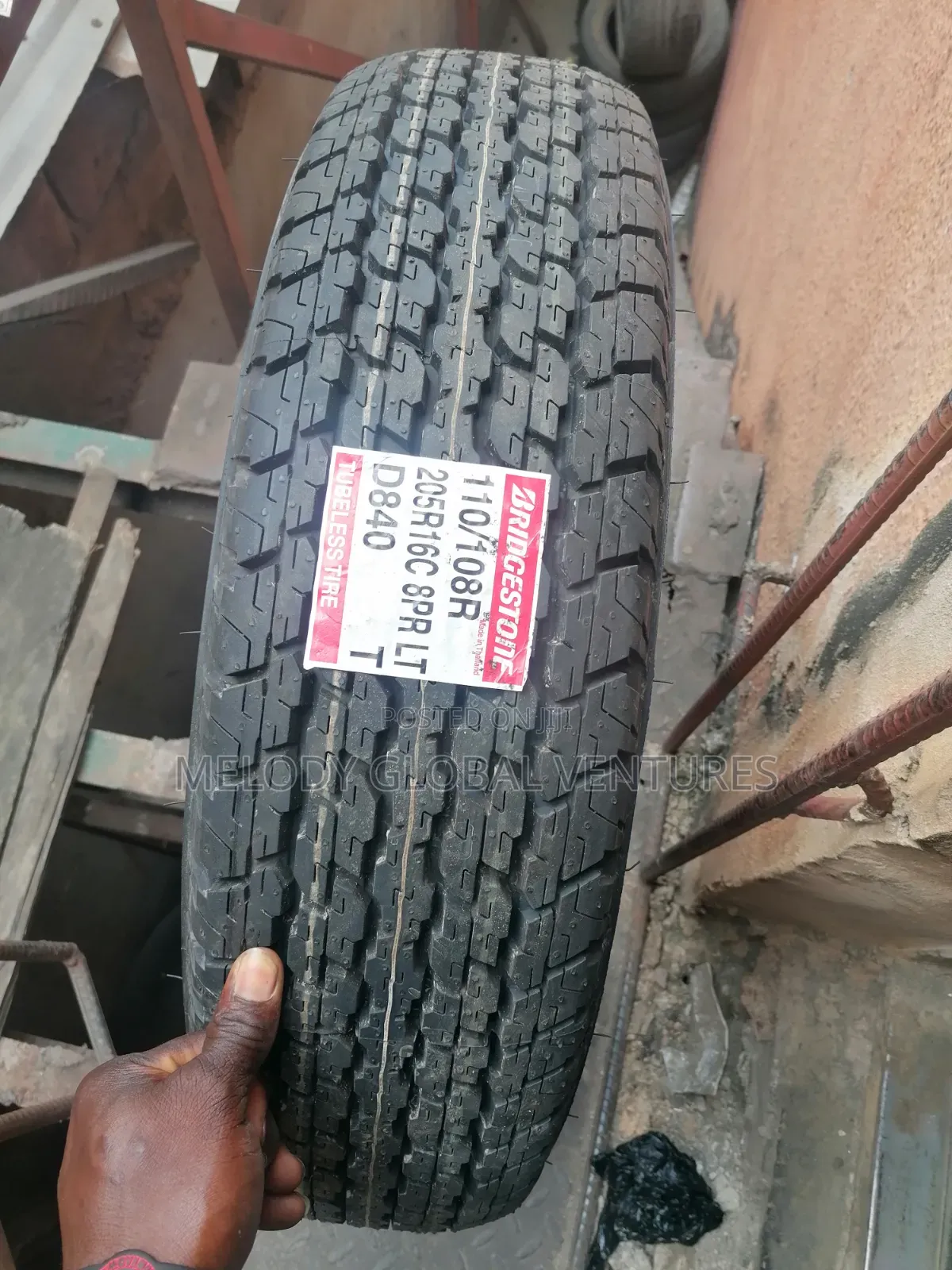 205R16 C Bridgestone Tyres Light Truck