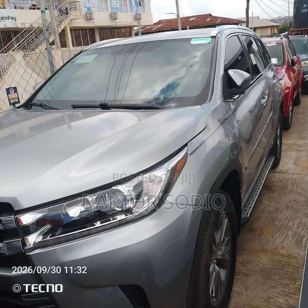 Toyota Highlander 2016 Silver
