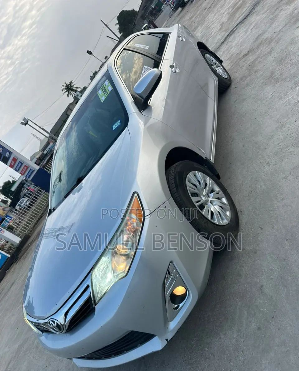 Toyota Camry 2013 Silver
