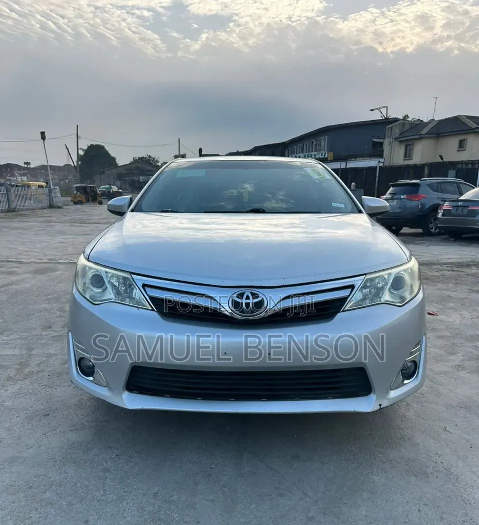 Toyota Camry 2013 Silver