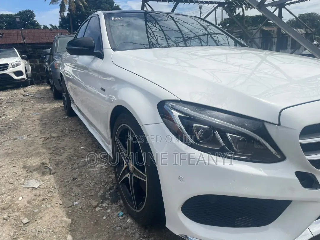 Mercedes-Benz C450 2016 White