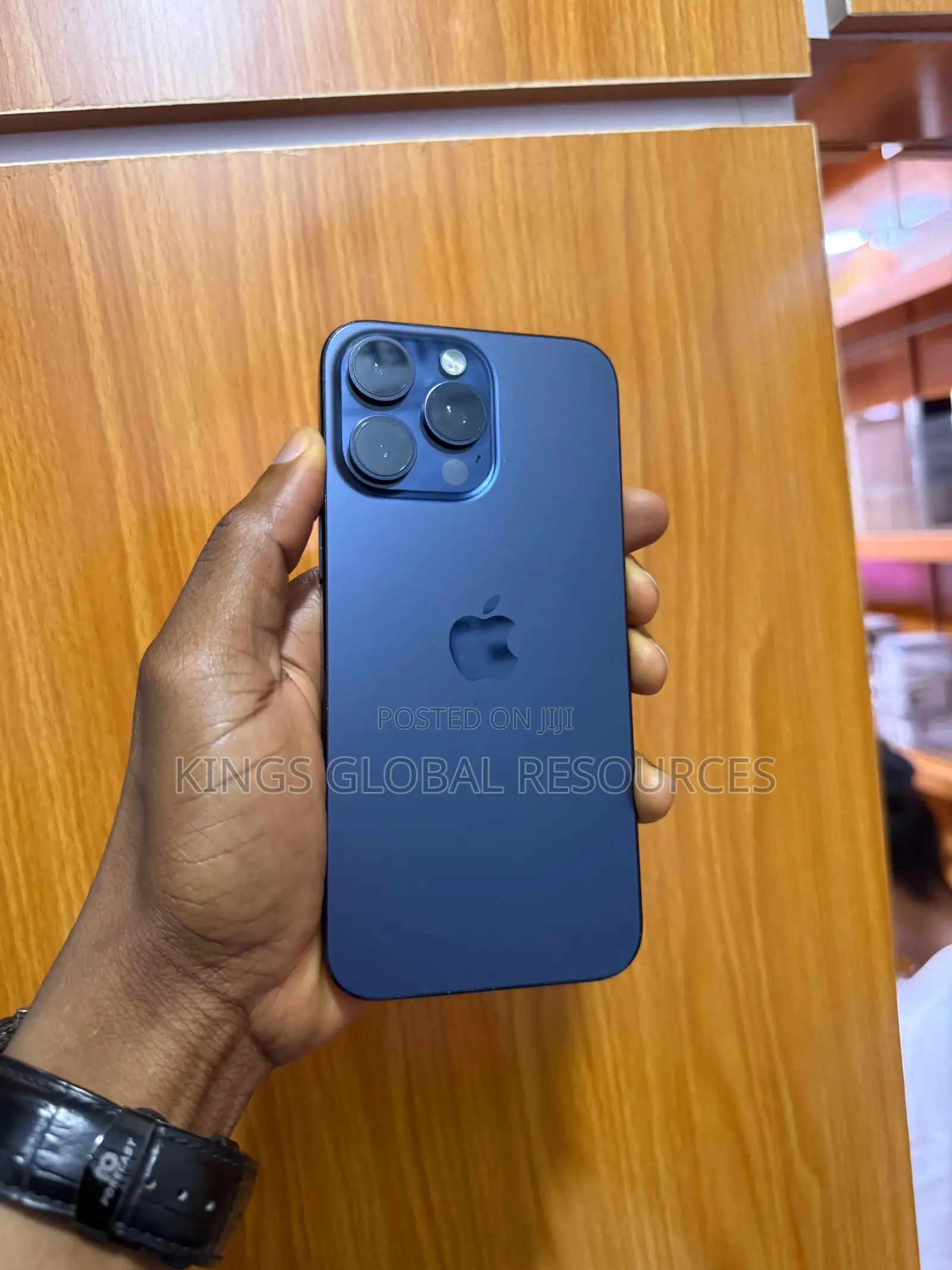 Apple iPhone 15 Pro Max 256 GB Gray