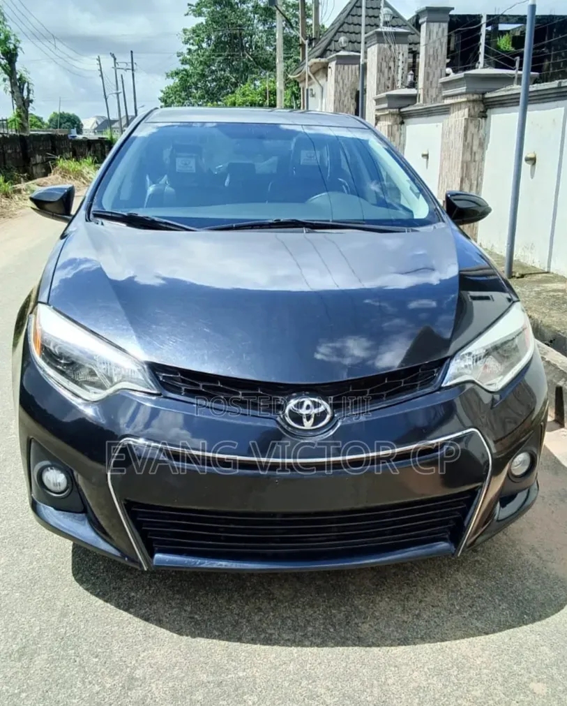 Toyota Corolla S 4dr Sedan (1.8L 4cyl CVT) 2016 Black