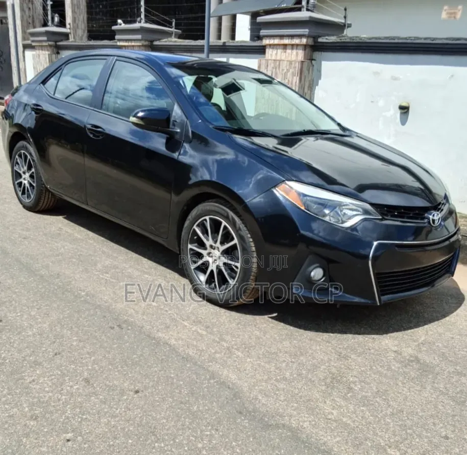 Toyota Corolla S 4dr Sedan (1.8L 4cyl CVT) 2016 Black