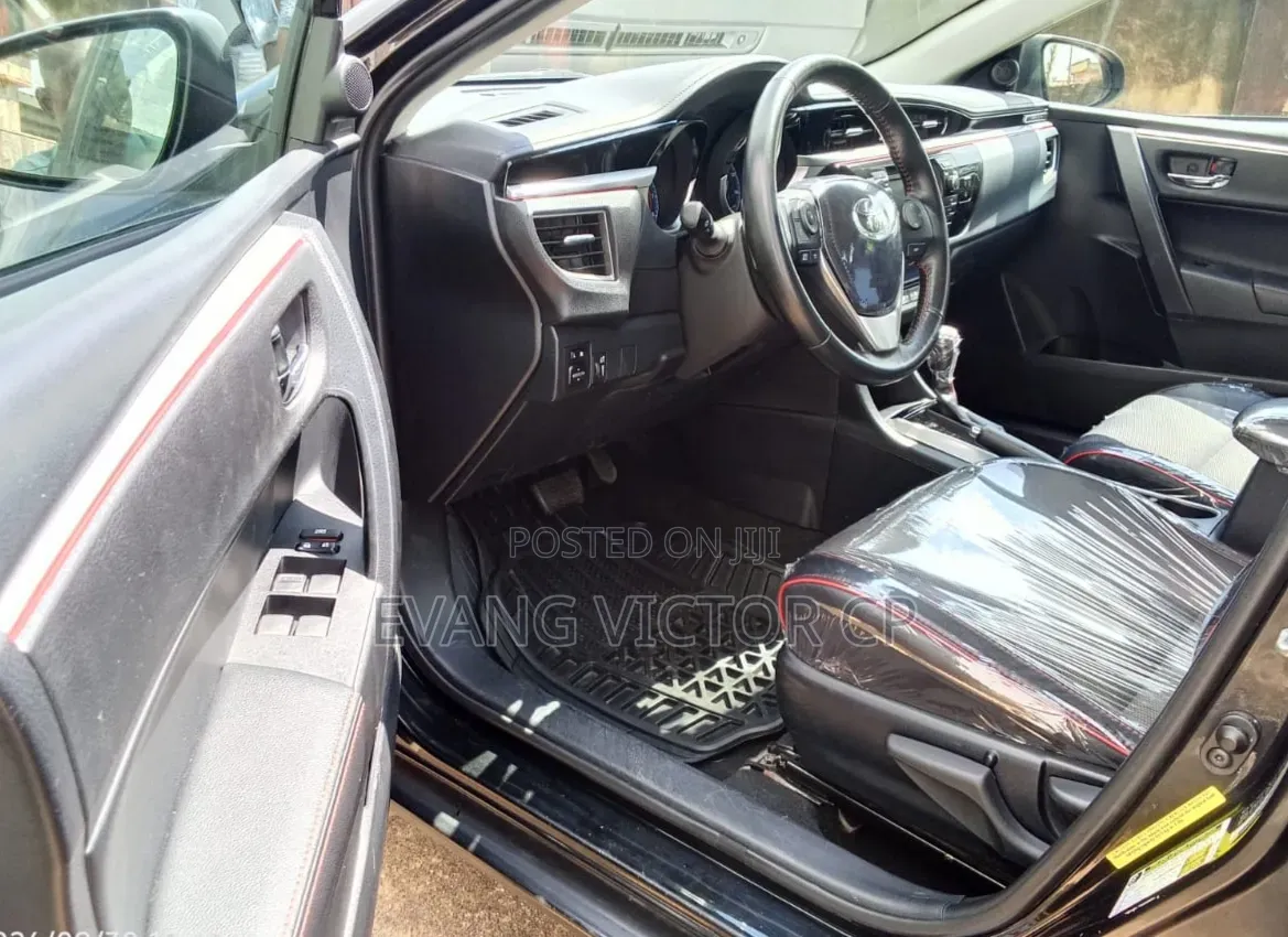 Toyota Corolla S 4dr Sedan (1.8L 4cyl CVT) 2016 Black