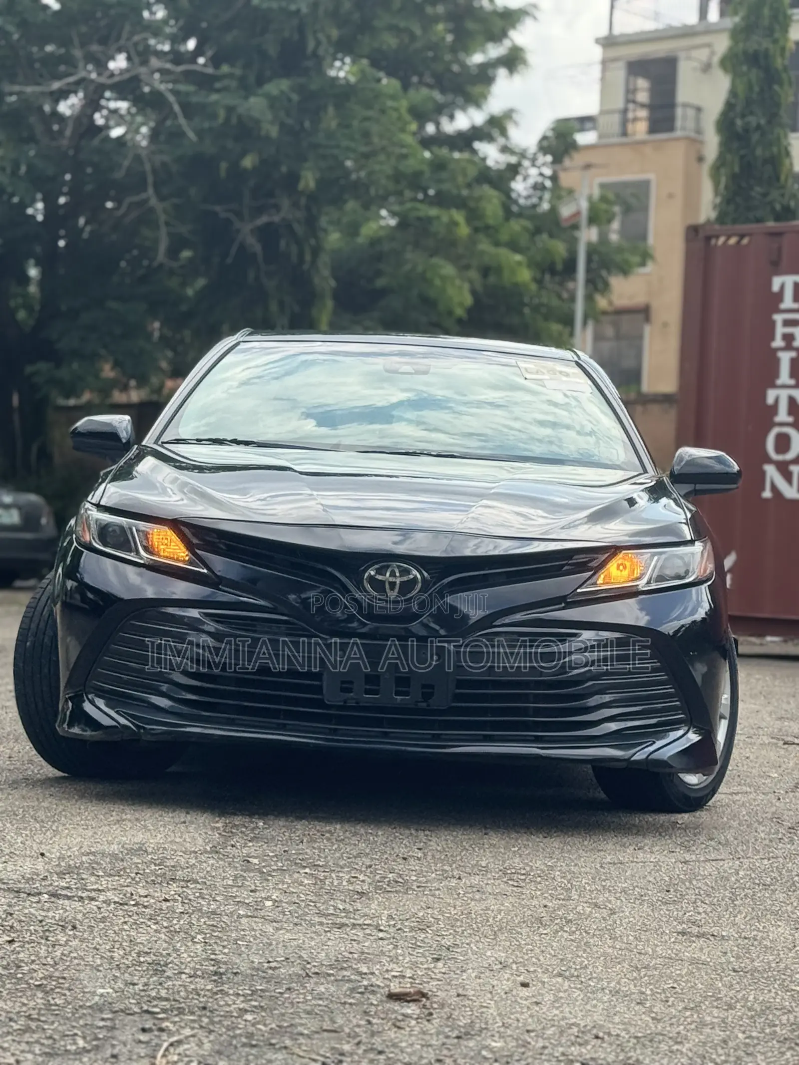 Toyota Camry SE FWD (2.5L 4cyl 8AM) 2018 Black