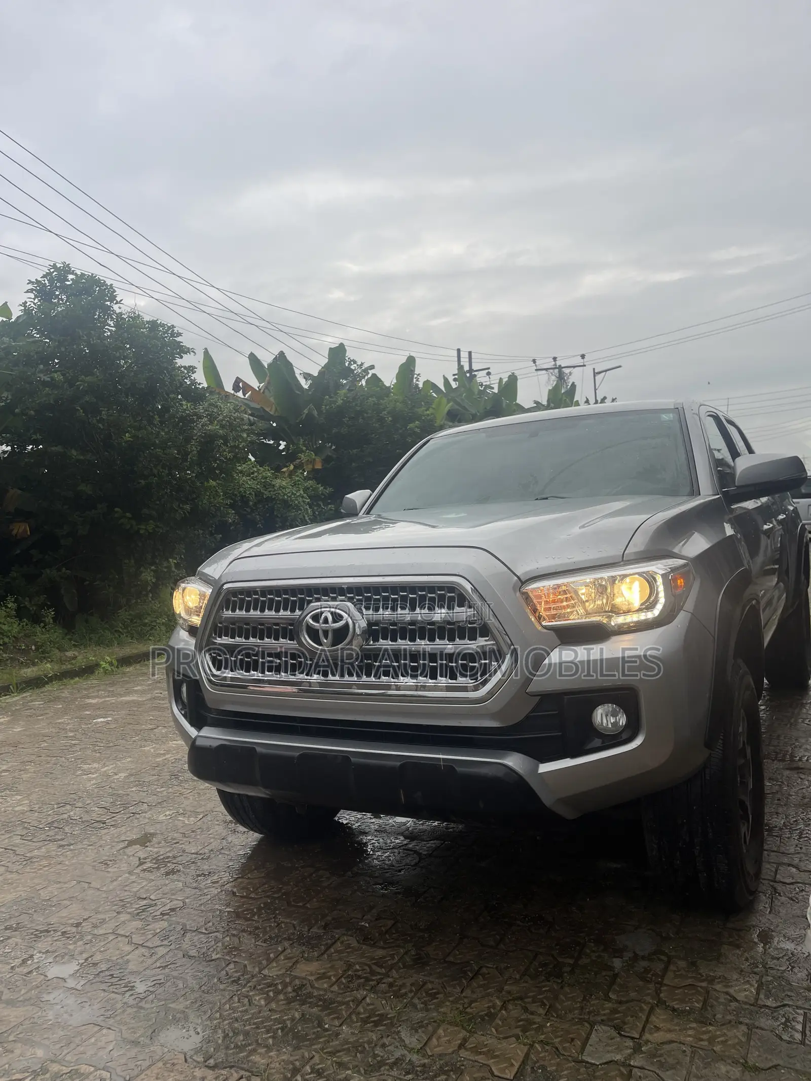 Toyota Tacoma 2017 Silver