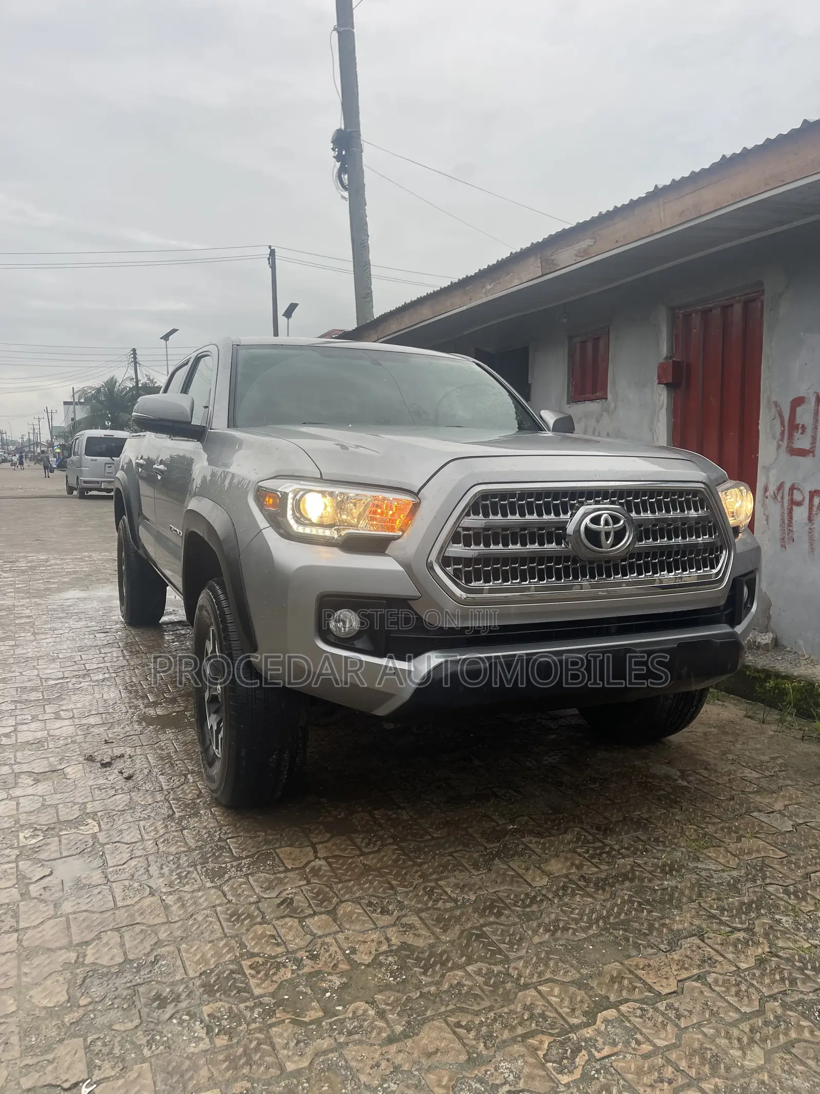 Toyota Tacoma 2017 Silver
