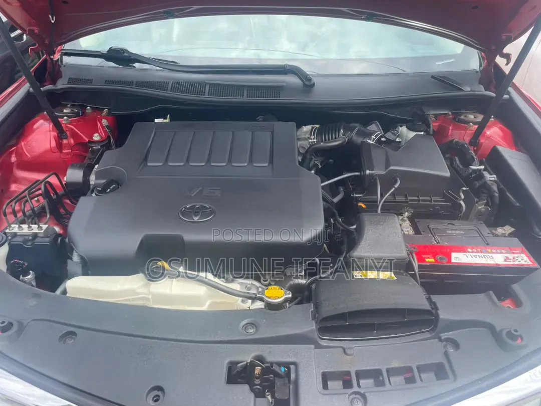 Toyota Camry XLE V6 4dr Sedan (3.5L 6cyl 6A) 2013 Red