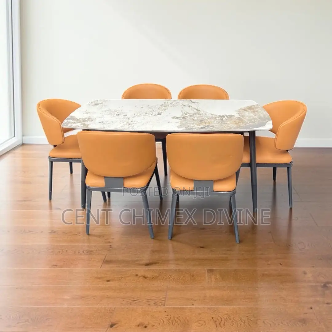 High Standard 6 Seater Dinning Set