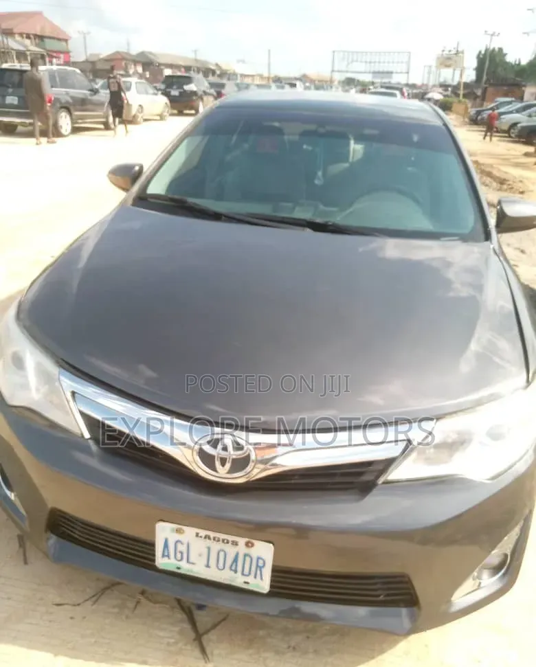 Toyota Camry 2013 Gray