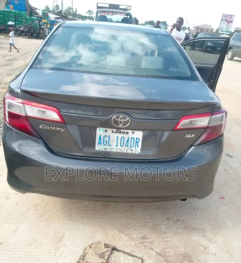 Toyota Camry 2013 Gray