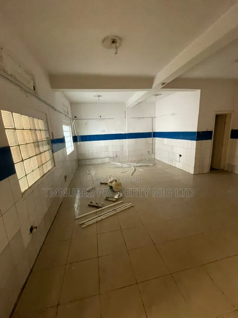 Shop Space for Rent at Admiralty Lekki