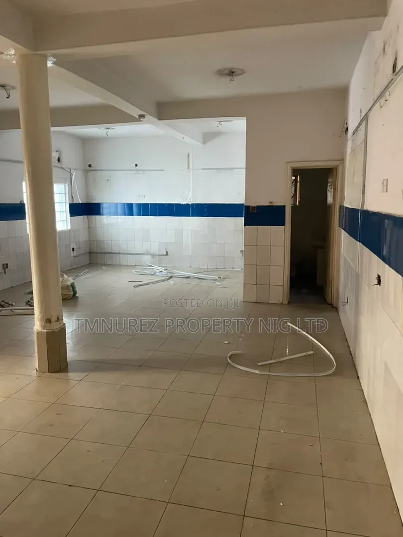 Shop Space for Rent at Admiralty Lekki