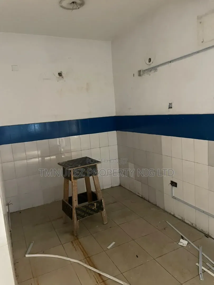 Shop Space for Rent at Admiralty Lekki