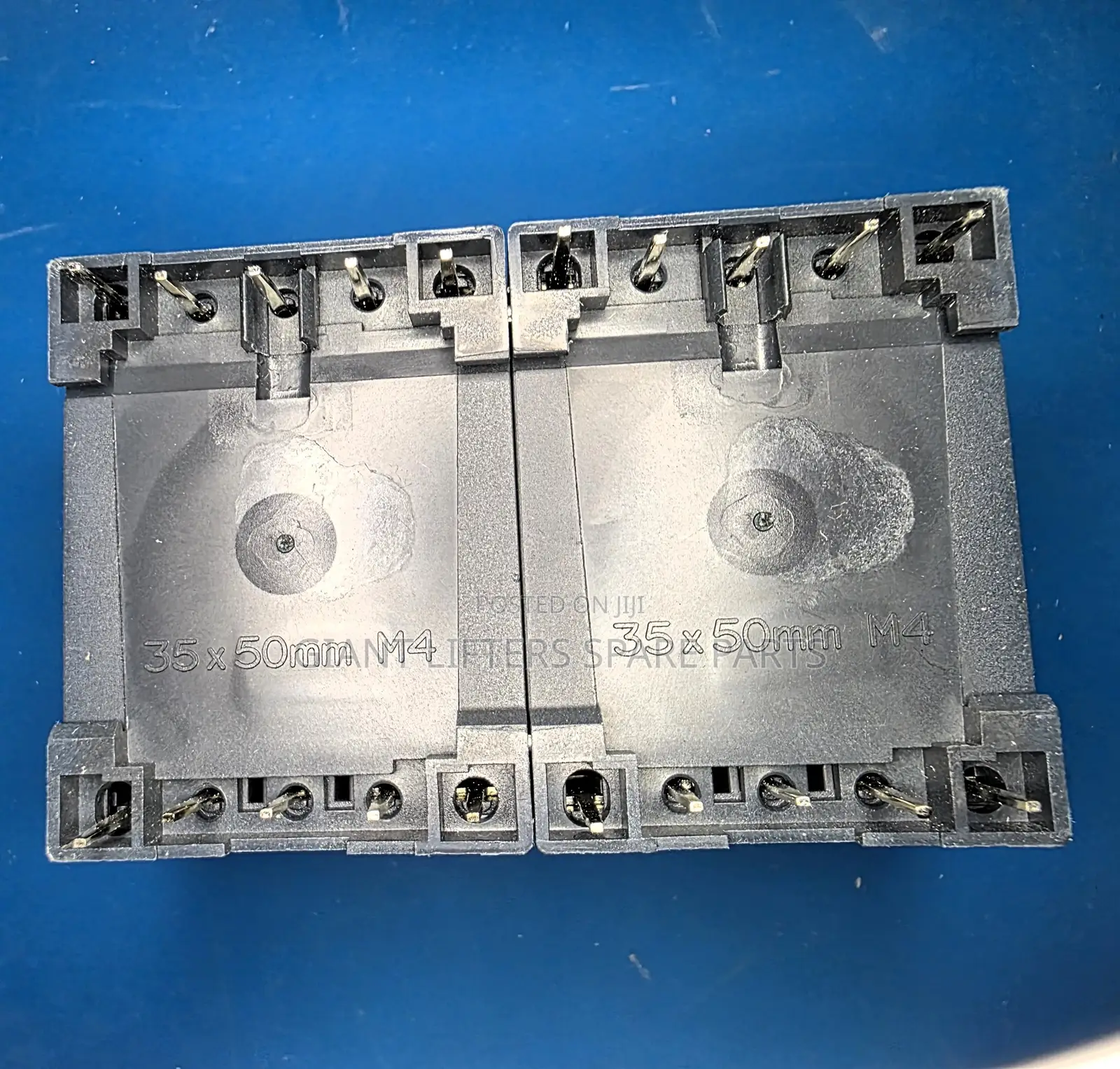 Lc2k09105e7 Reversing Contactor – Tesys K, 48v AC, 9a