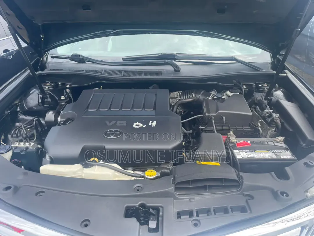 Toyota Camry XLE V6 4dr Sedan (3.5L 6cyl 6A) 2013 Black