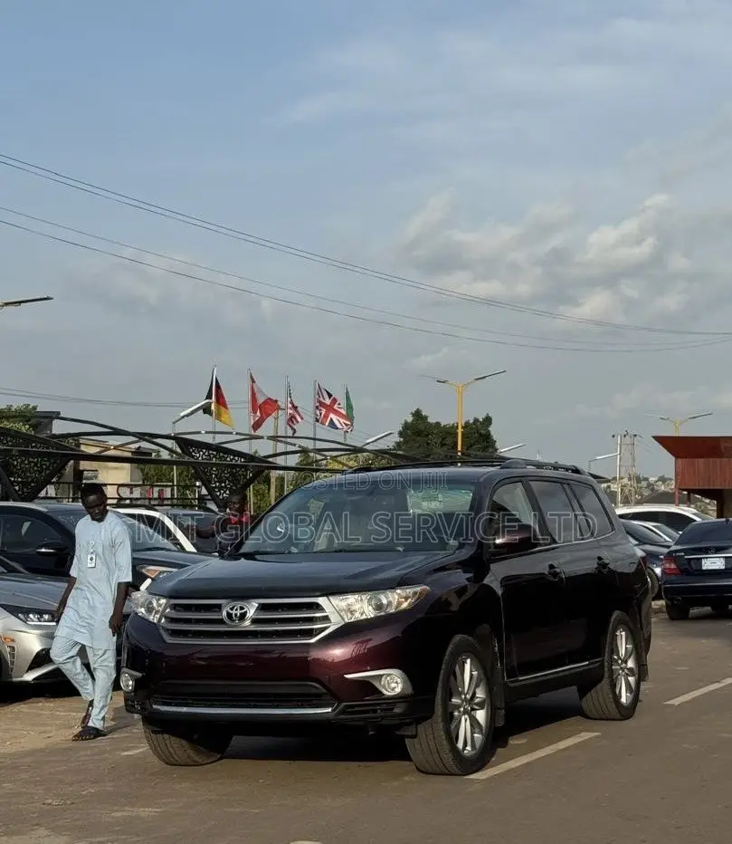 Toyota Highlander 2018 Burgundy
