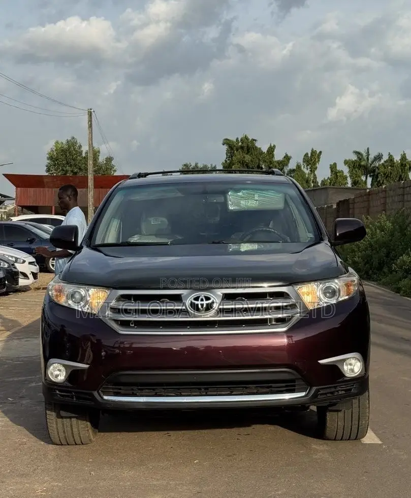 Toyota Highlander 2018 Burgundy