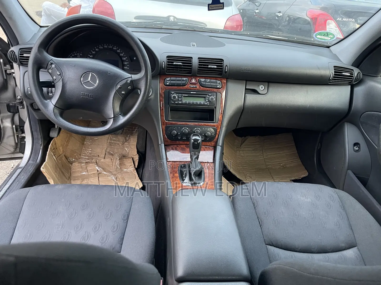 Mercedes-Benz C180 2007 Gold