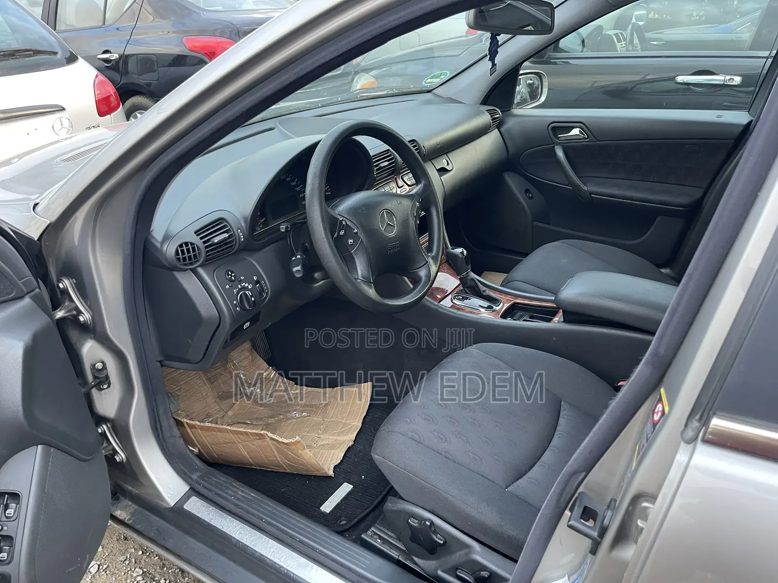Mercedes-Benz C180 2007 Gold