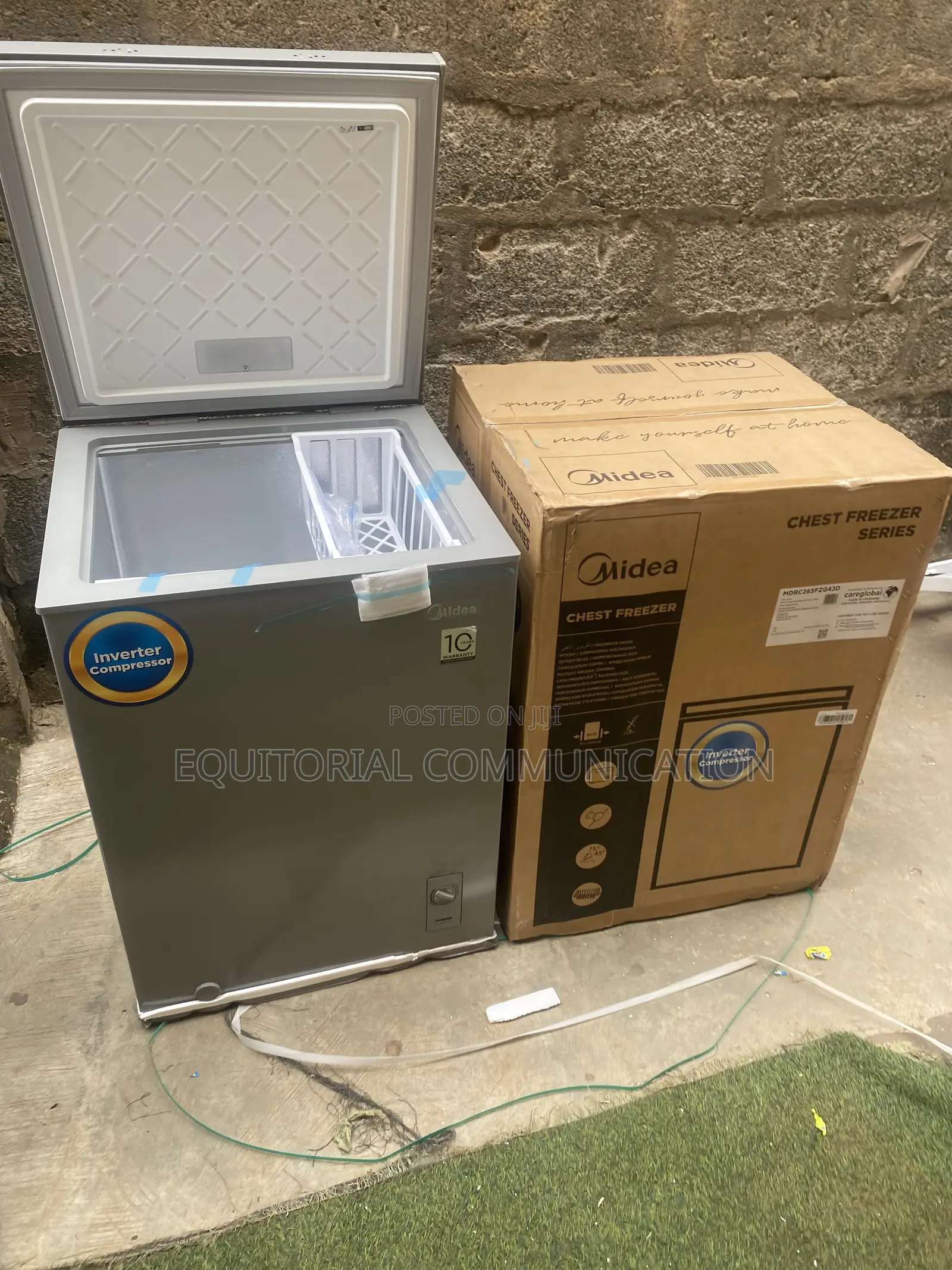Midea MDRC265FZG43D 142L Home Storage Chest Freezer