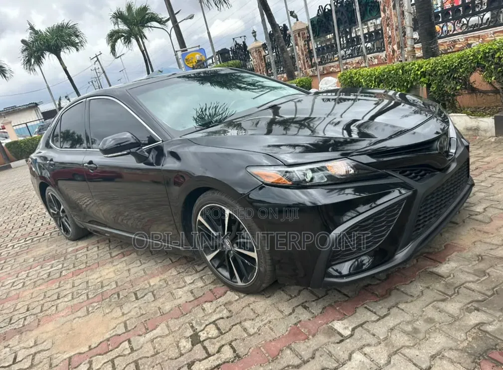 Toyota Camry 2021 Black