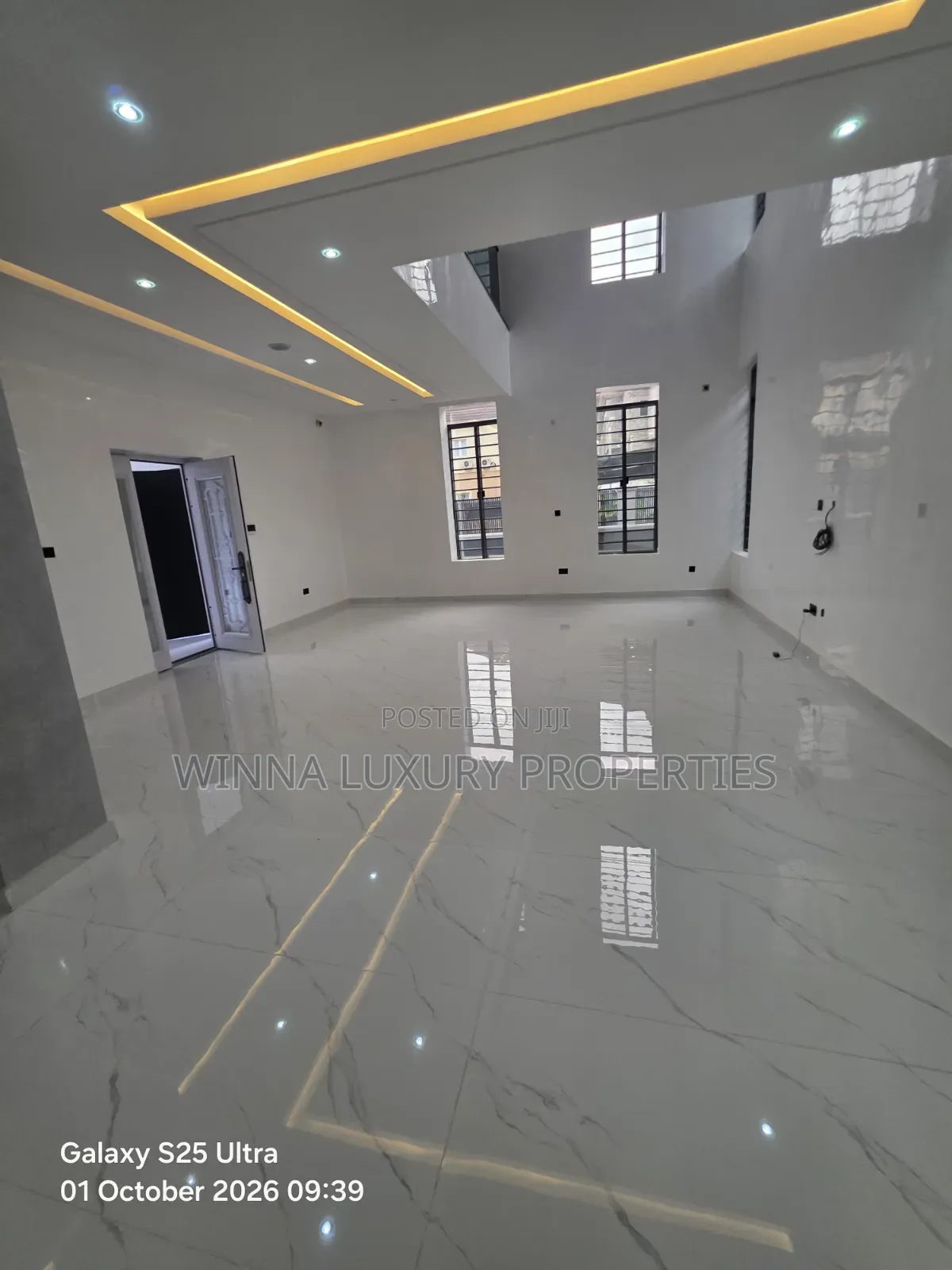 6bdrm Duplex in Apo Resettlement for sale