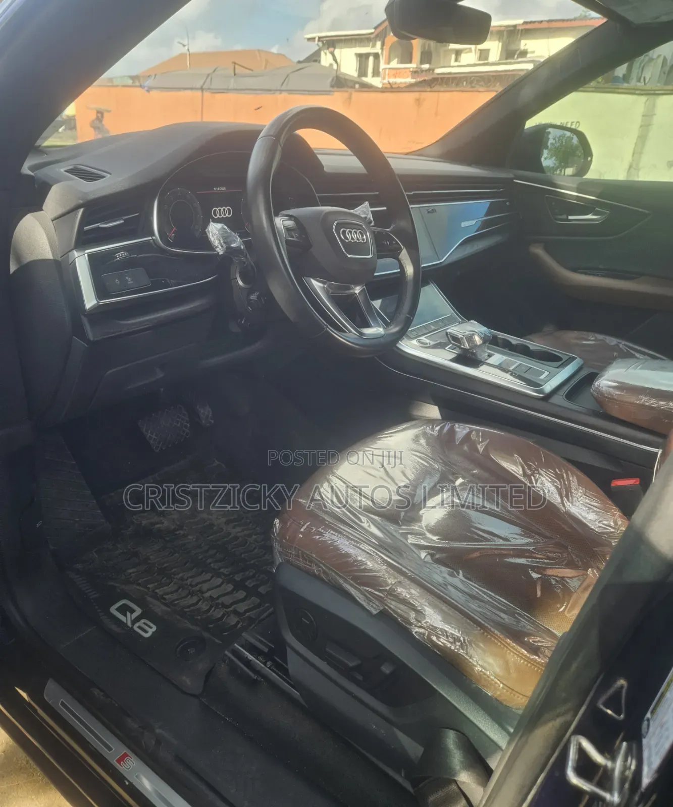 Audi Q8 2022 Blue