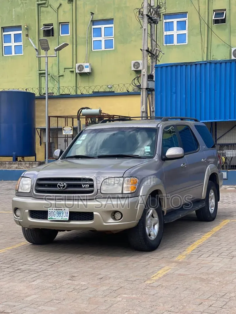Toyota Sequoia 2000 Silver