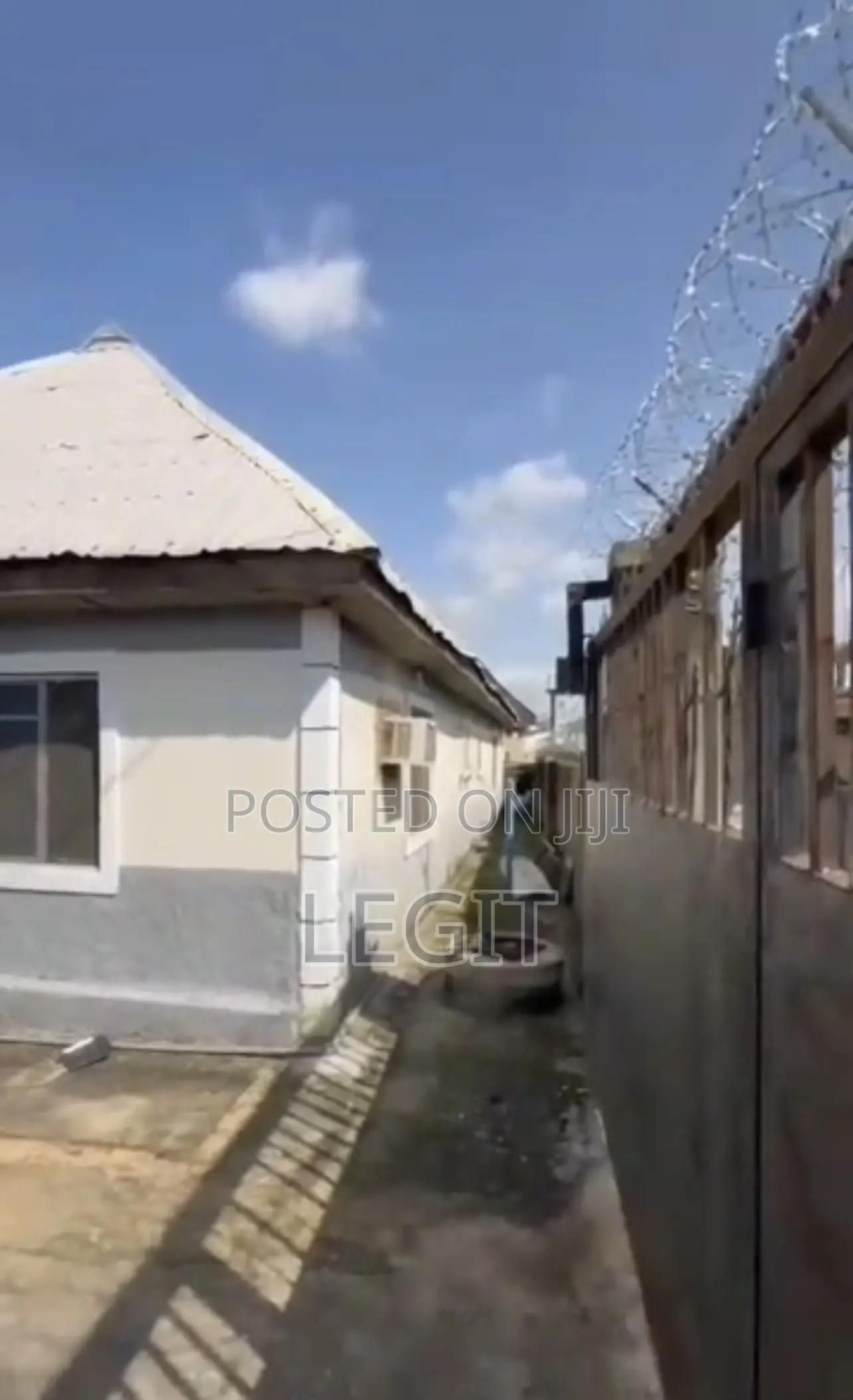 3bdrm Bungalow in Lugbe District for sale