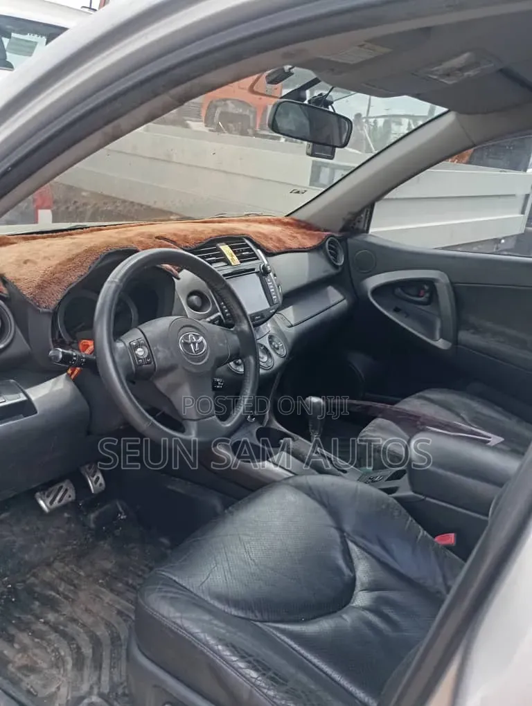 Toyota RAV4 2008 Silver
