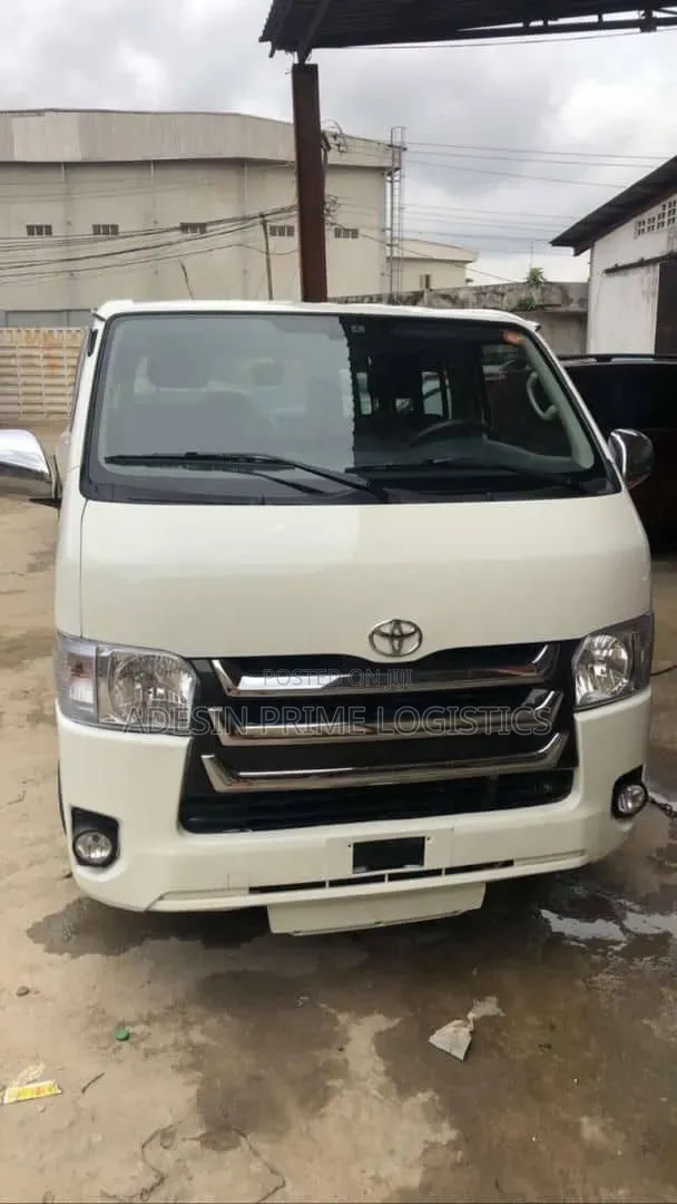 Toyota Hiace Coaster Bus for Hire in Lagos – 14/18/22/25 Seater