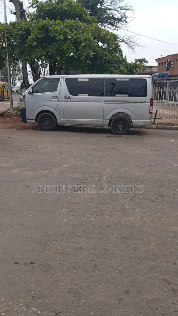 Toyota Hiace Coaster Bus for Hire in Lagos – 14/18/22/25 Seater