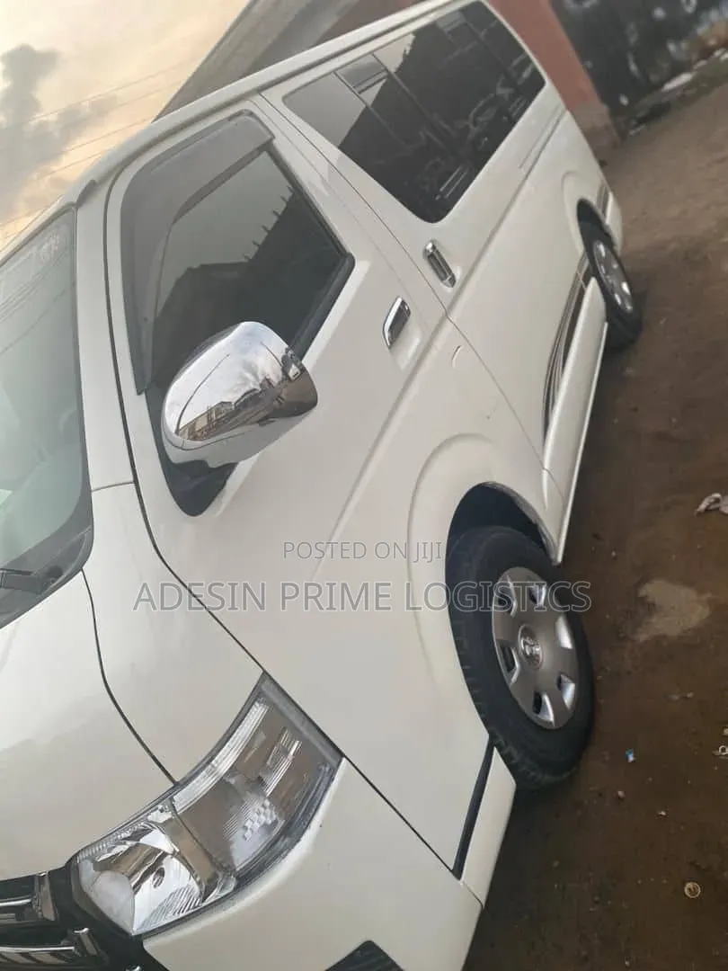 Toyota Hiace Coaster Bus for Hire in Lagos – 14/18/22/25 Seater
