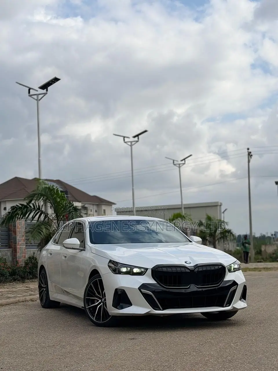 BMW 5 Series 530i xDrive AWD 2024 White