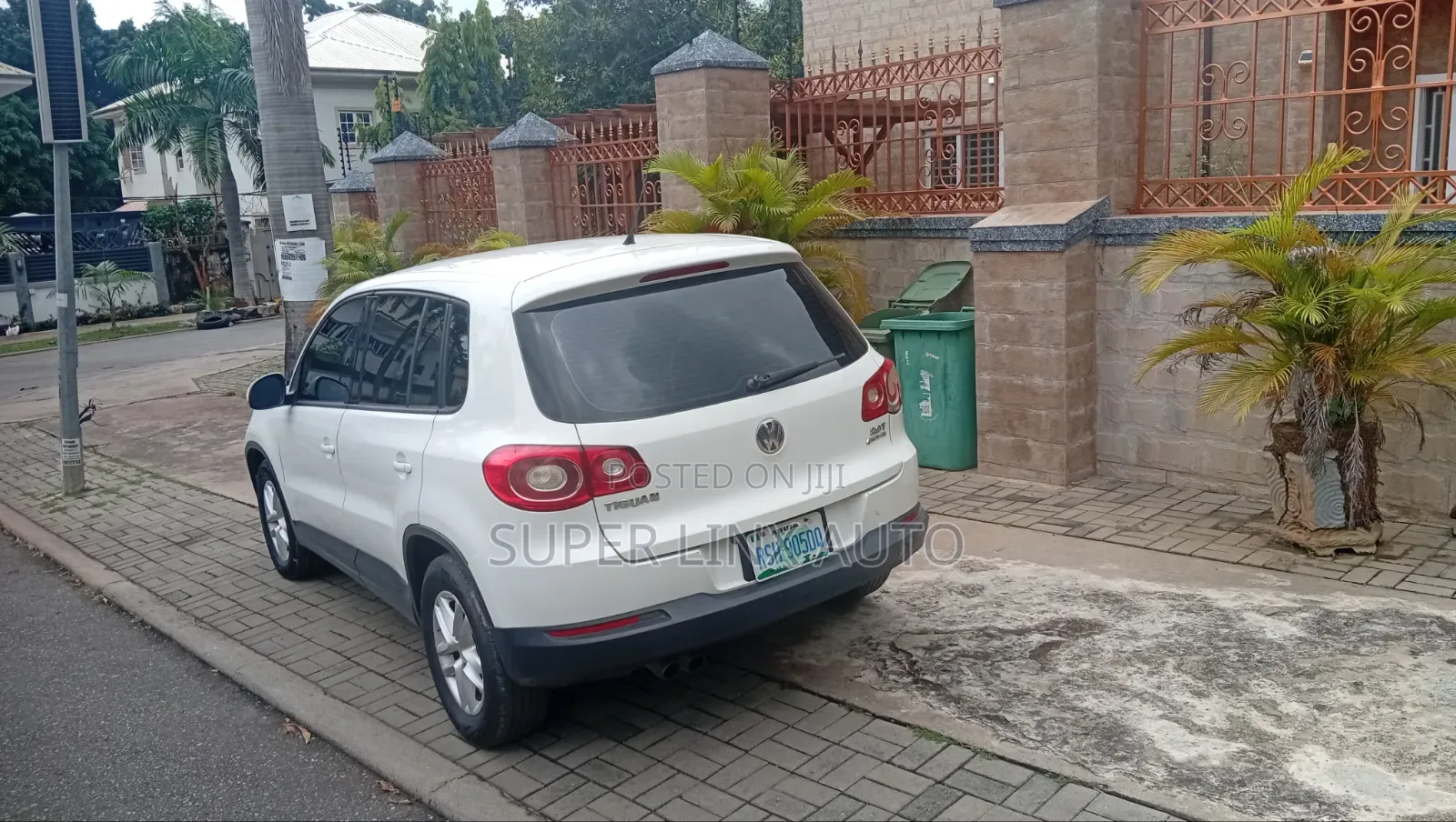 Volkswagen Tiguan 2010 Off white