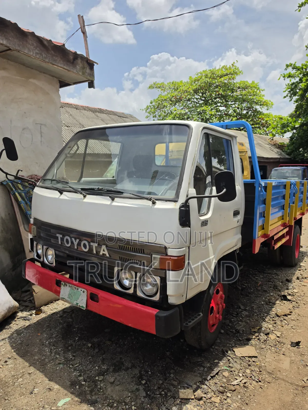Toyota Dyna 200 Long Frame