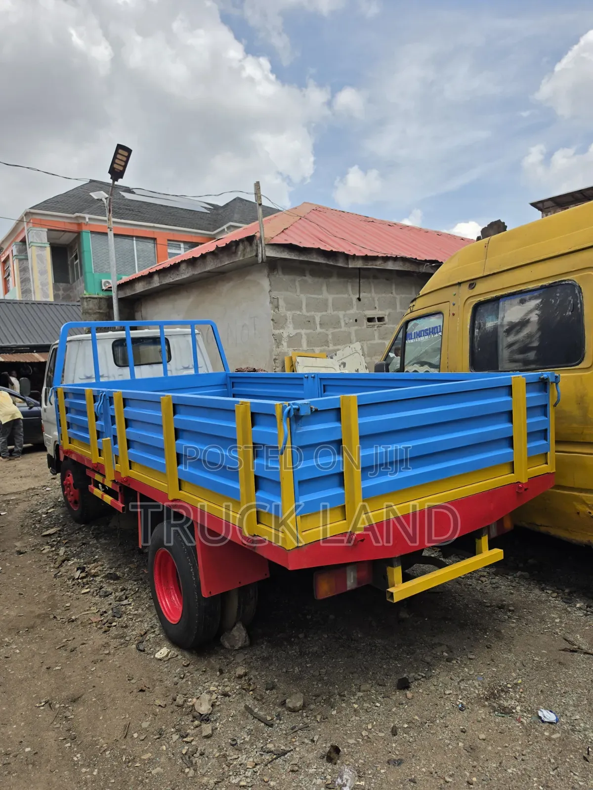 Toyota Dyna 200 Long Frame