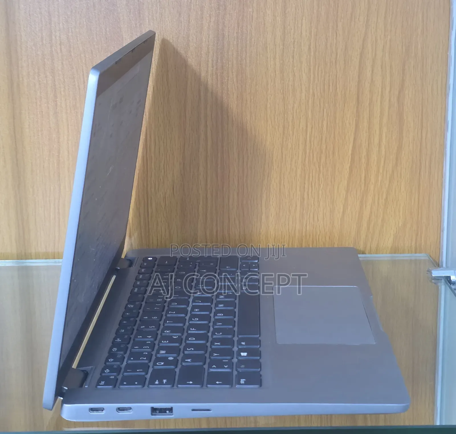 Laptop Dell Latitude 5320 2-in-1 16GB Intel Core i5 SSD 256GB