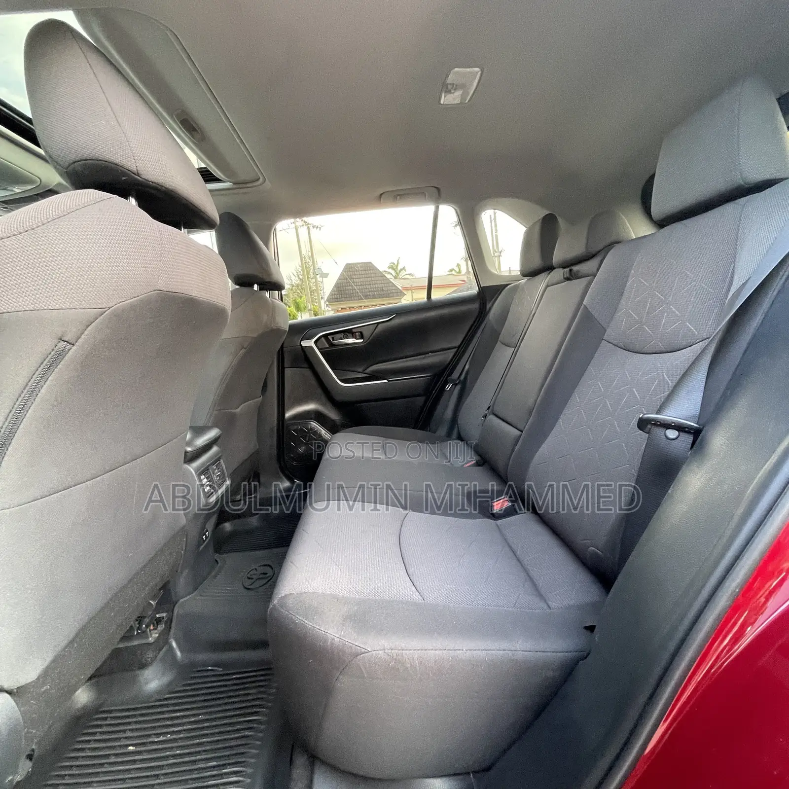 Toyota RAV4 XLE AWD 2019