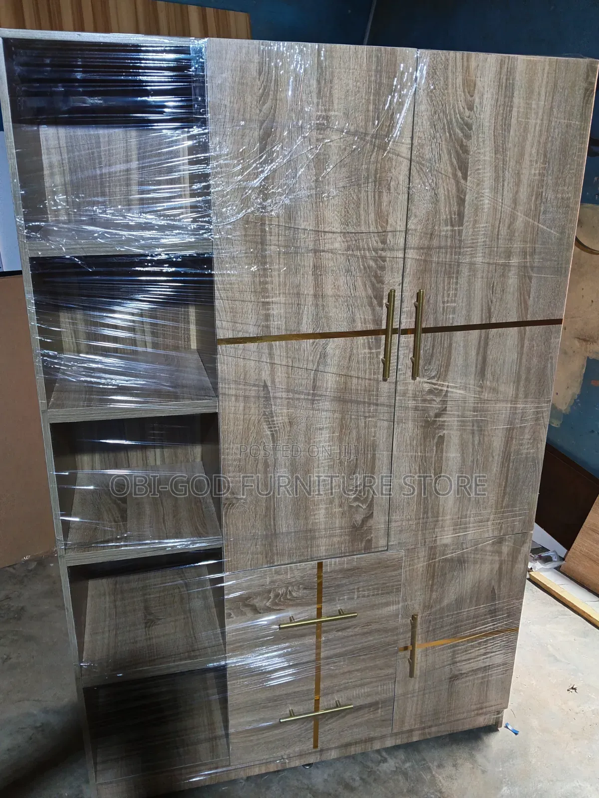 Quality HDF Plywood Wardrobe / Storage Cabinet – 4ft × 6ft