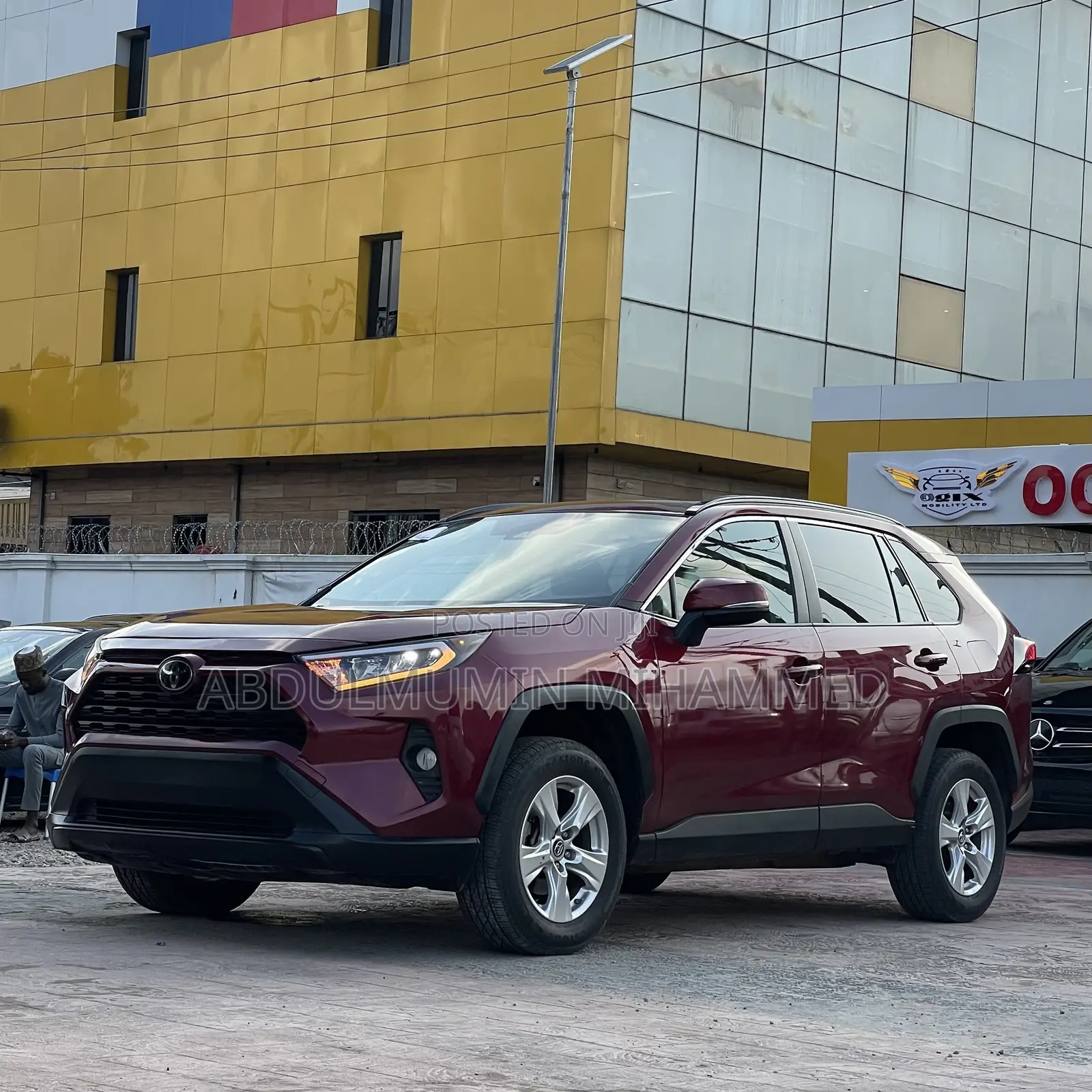 Toyota RAV4 XLE AWD 2019