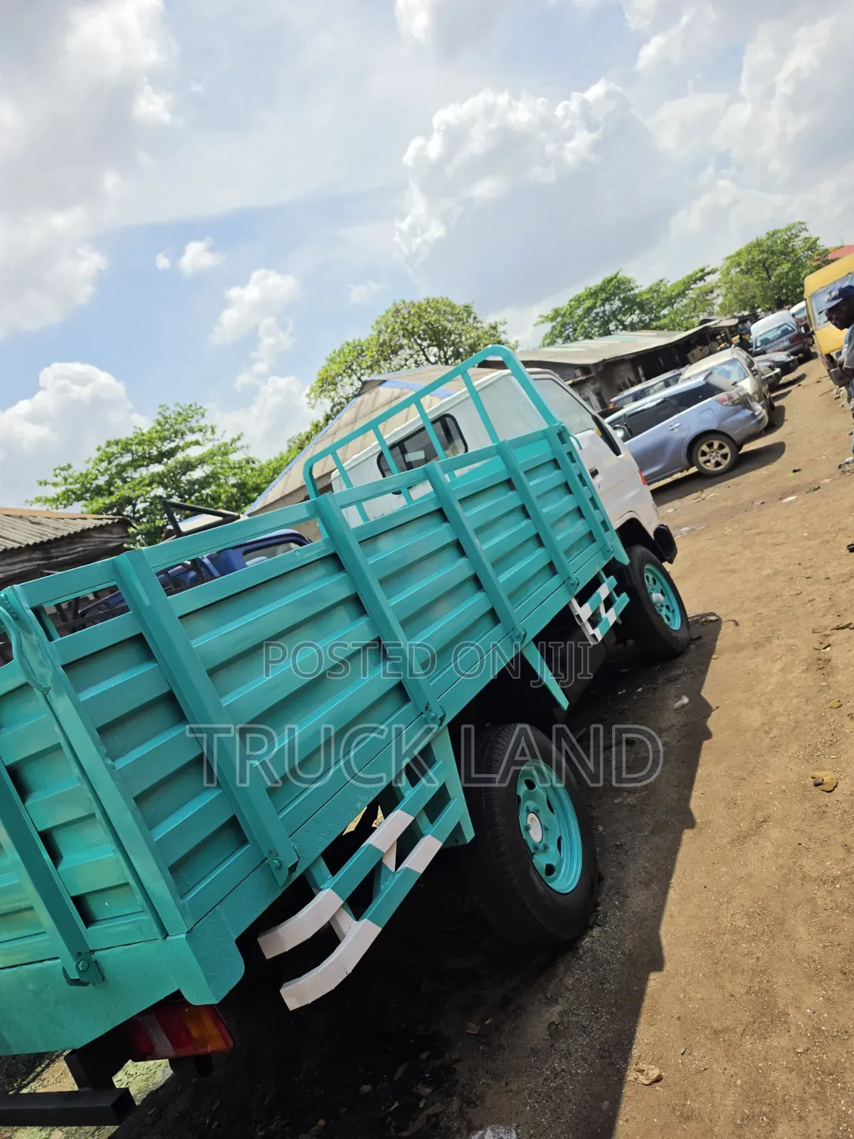 Toyota Dyna 150 [ Company Used ] Petrol Engine