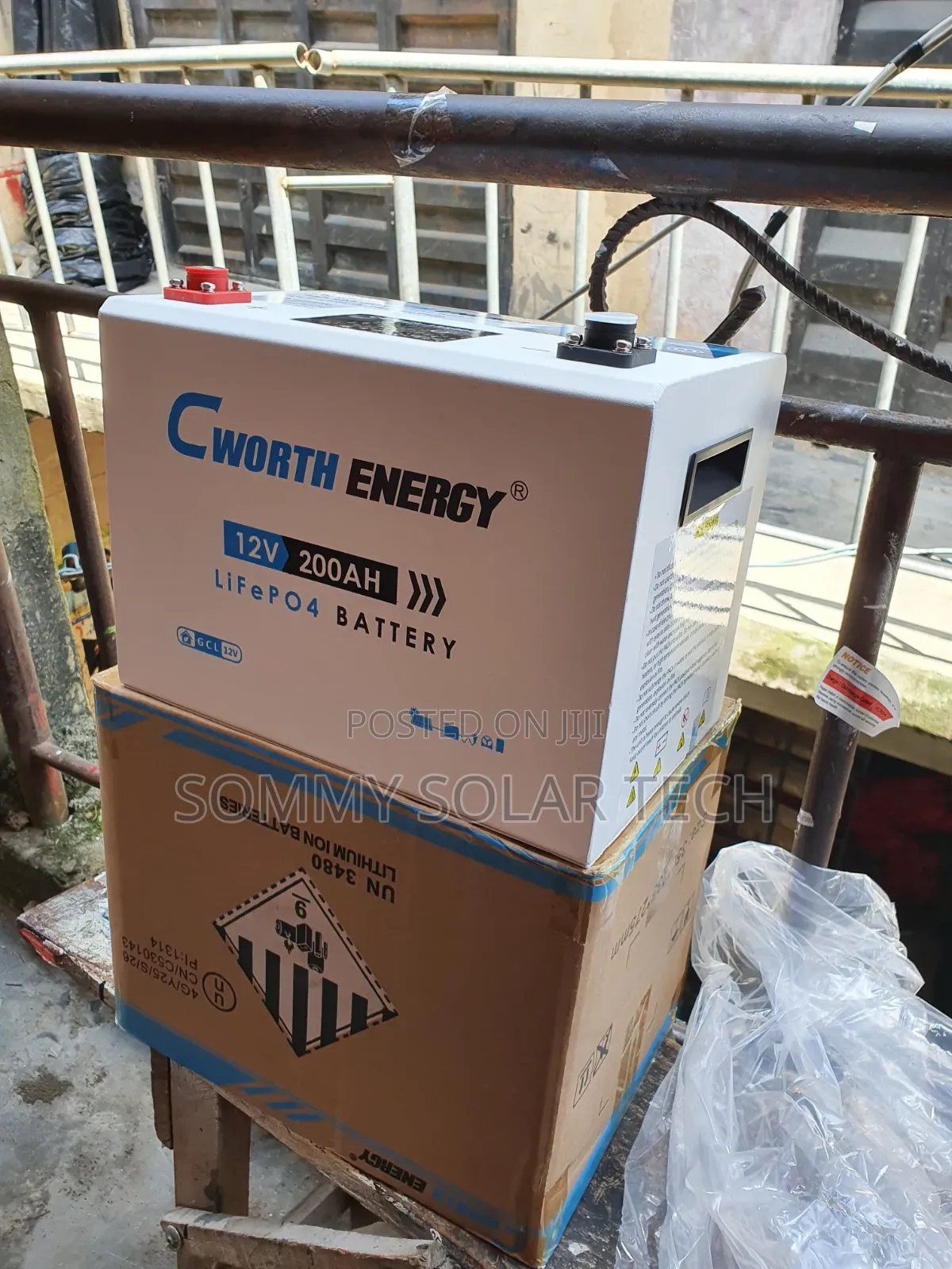 2.56kwh 12v Cworth Lithium Ion Battery 200ah 12v