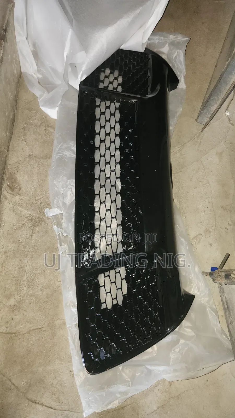Camry Bumper Grille Se 2015