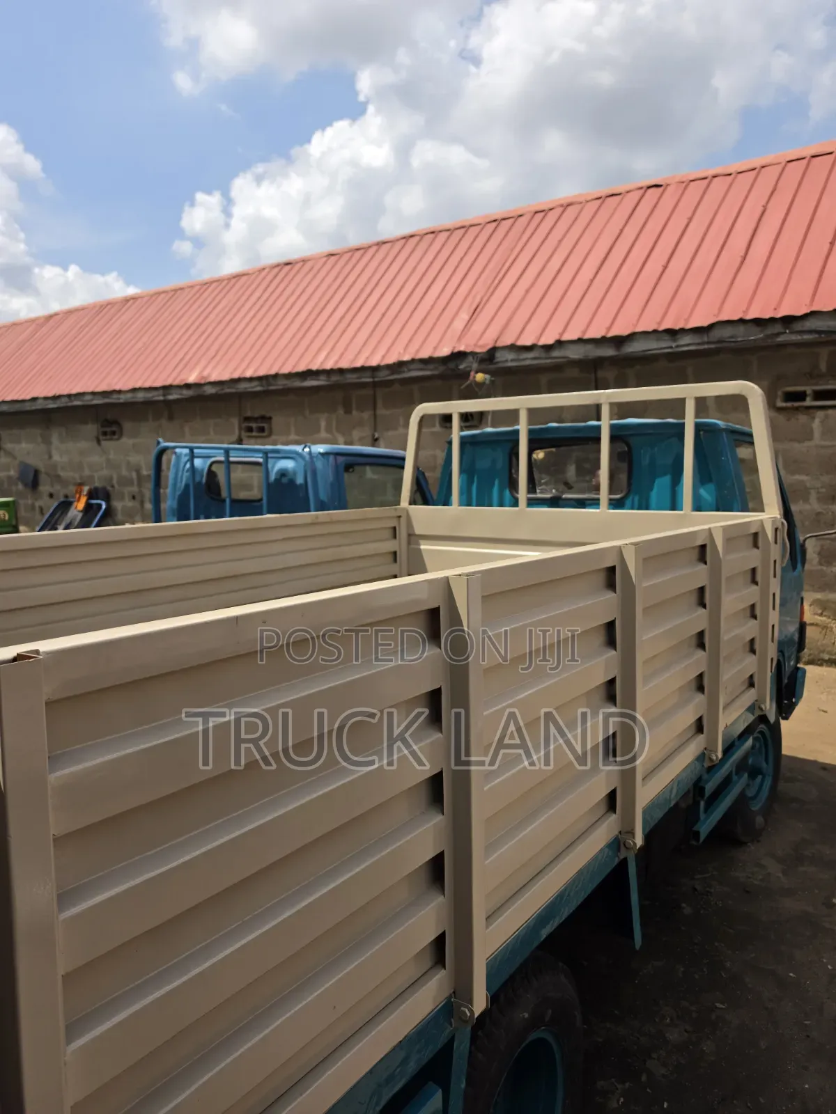Toyota Dyname 200 Old Model