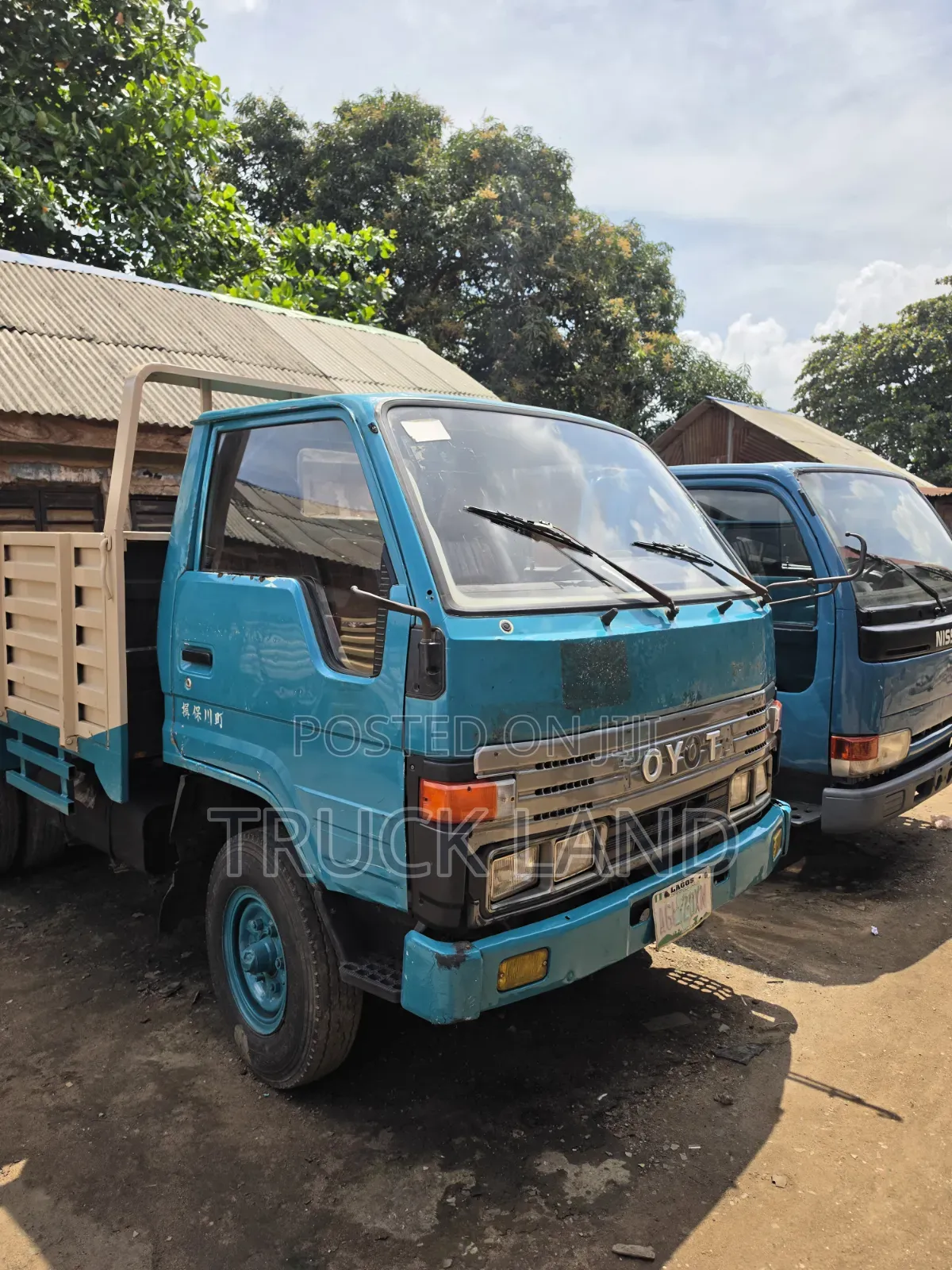 Toyota Dyname 200 Old Model