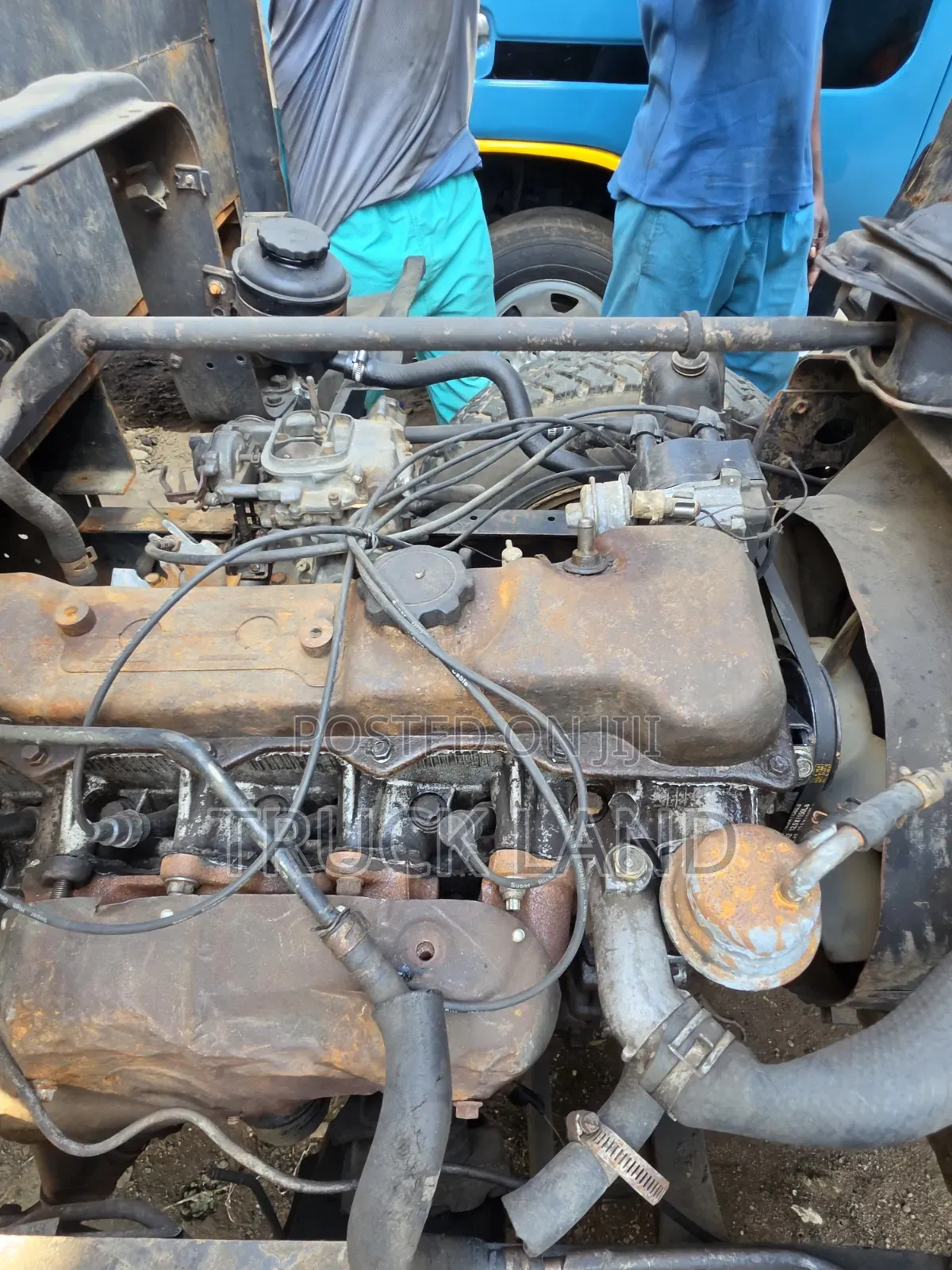 TToyota Dyna 200 Long Chasis 2RZ Engine